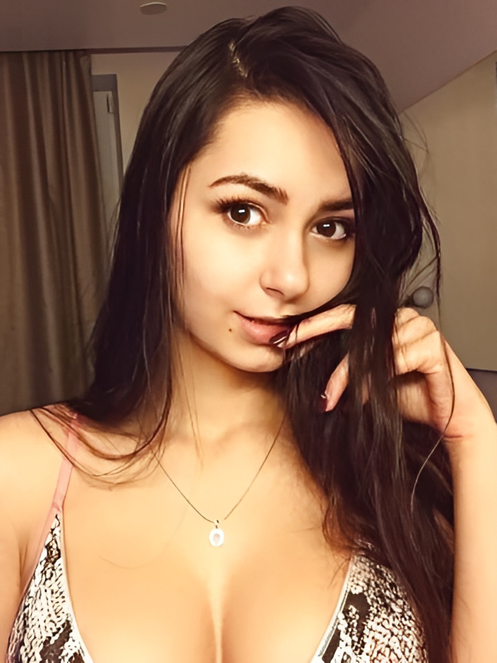 Агнесса привлекальеная девушка из Кубинки цена от 2000 руб