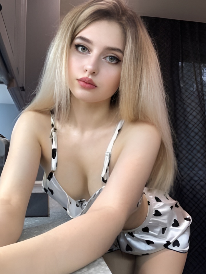 Мирослава привлекальеная девушка из Кубинки цена от 10000 руб