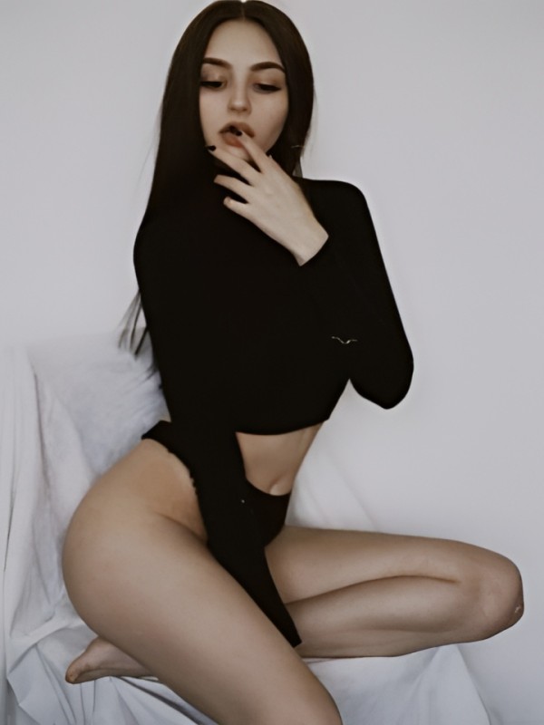 Дарина привлекательная девушка из Кубинки цена от 4000 руб