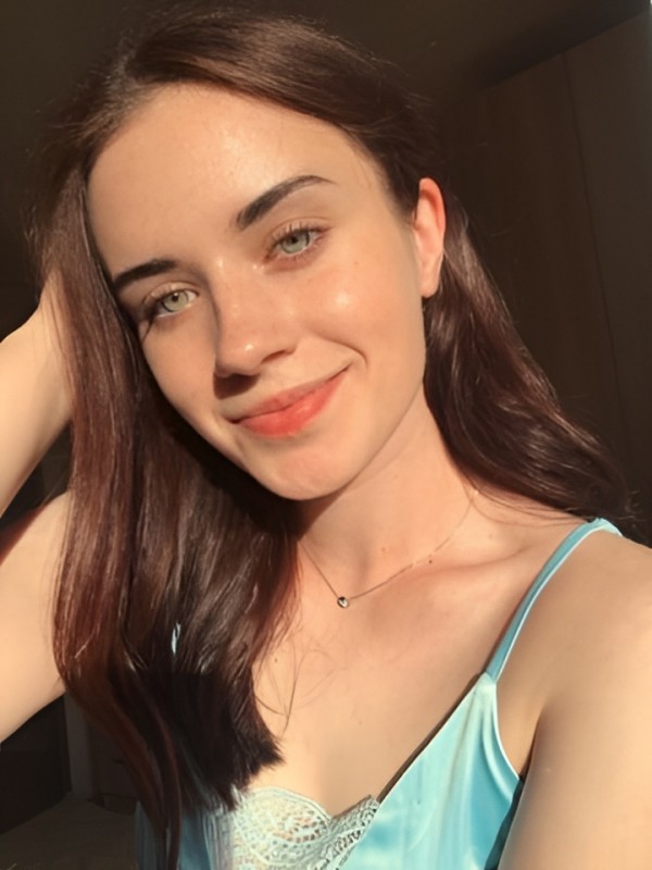 Лилия привлекательная девушка из Кубинки цена от 4000 руб