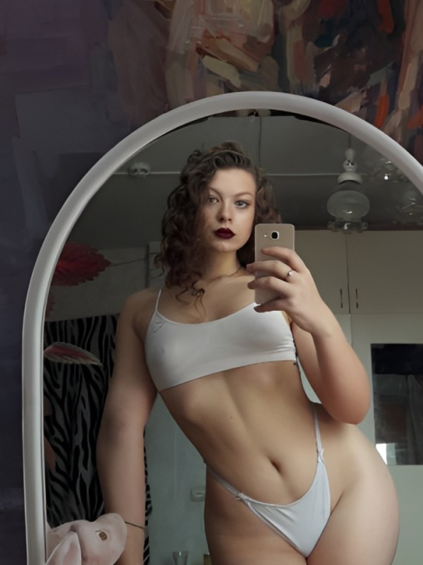 Снежана привлекательная девушка из Кубинки цена от 4000 руб