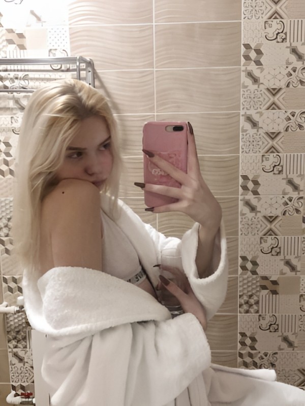 Снежана привлекательная девушка из Кубинки цена от 2000 руб