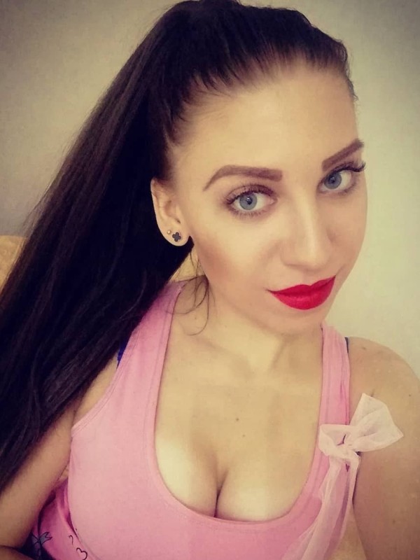 Лия привлекательная девушка из Кубинки цена от 3000 руб