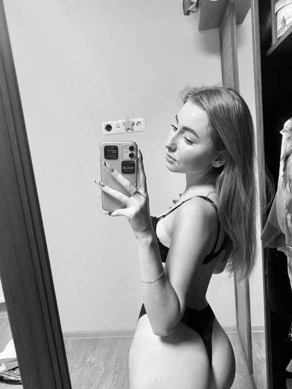 Настя привлекательная девушка из Кубинки цена от 3000 руб