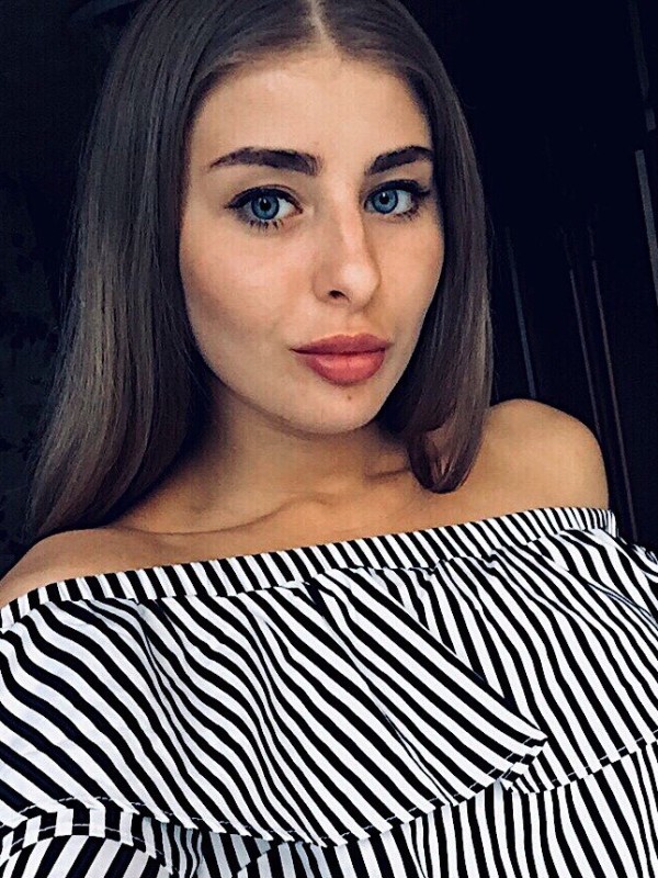 Алена привлекательная девушка из Кубинки цена от 3500 руб