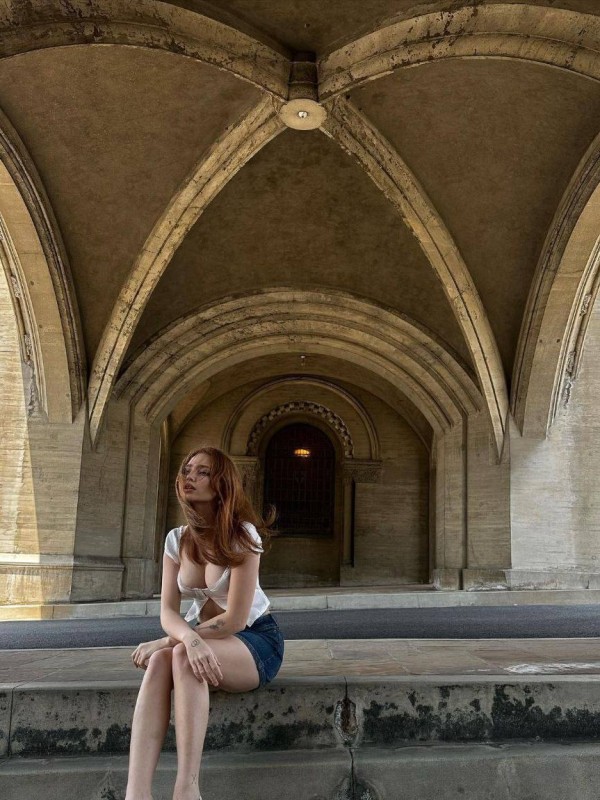 Александра привлекательная девушка из Кубинки цена от 3000 руб